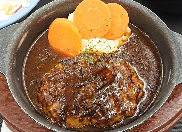 ハンバーグとビーフシチューを同時に堪能 松屋で幸せを みしめてきた ライブドアニュース