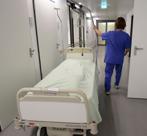 手術から目が覚めたらスペイン語ペラペラに「外国語症候群(FLS)」とは