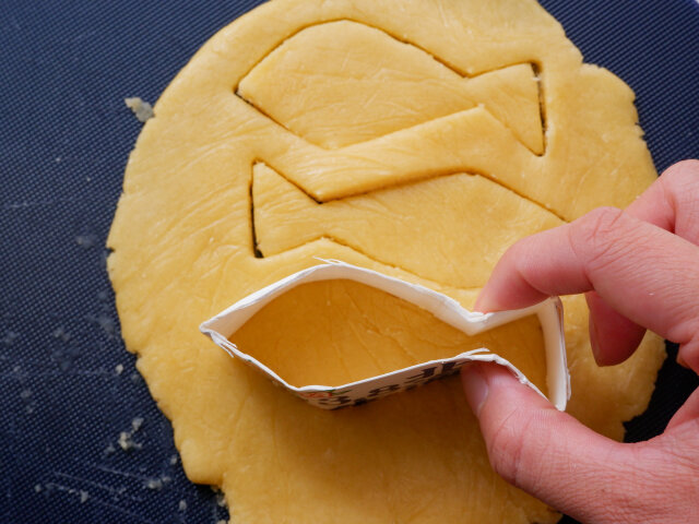 ジブリ飯を再現】型がなくてもOK！「猫の恩返し」のサクサクお魚