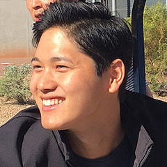 大谷翔平が日本ハムのキャンプ訪問 清宮幸太郎と イェーイ ライブドアニュース