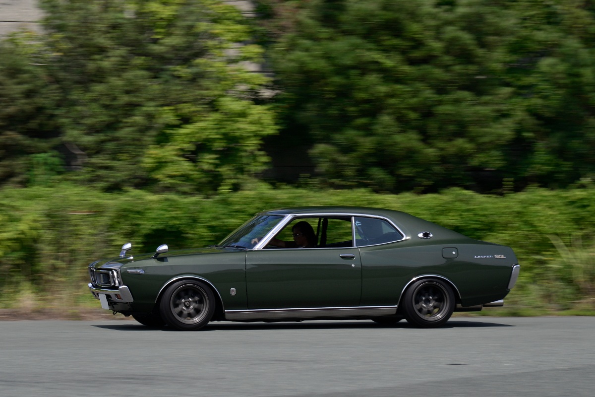 ブタケツは絶版車界ではSランクのレジェンド 2代目日産ローレルが若者
