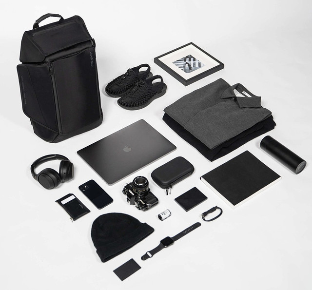 Futuristic Space Backpack｜3WAYバックパック つなげて、外して3WAY。バックパック・トート・ボディバッグに