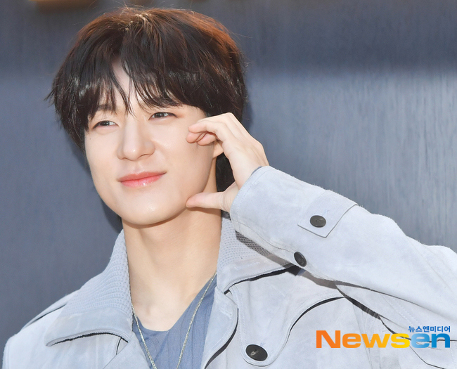 PHOTO】NCT ジェノ、ブランド「フェラガモ」のイベントに出席…甘い笑顔