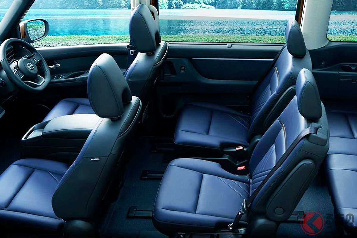  専用の意匠を採用した豪華な内装も魅力！ 