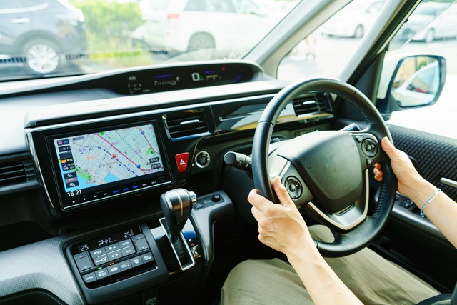 愛車に隠れていた「謎のボタン」発見に衝撃「使わないと人生大損」の声