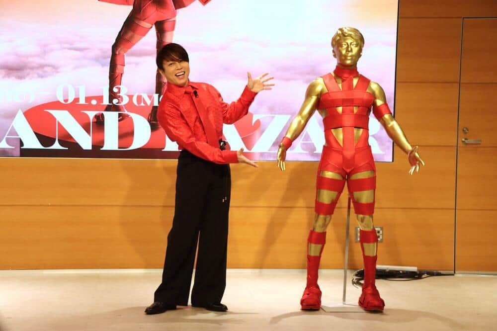 西川貴教54歳「HOT LIMITスーツ」着られる体形 真っ赤な衣装がピッタリ