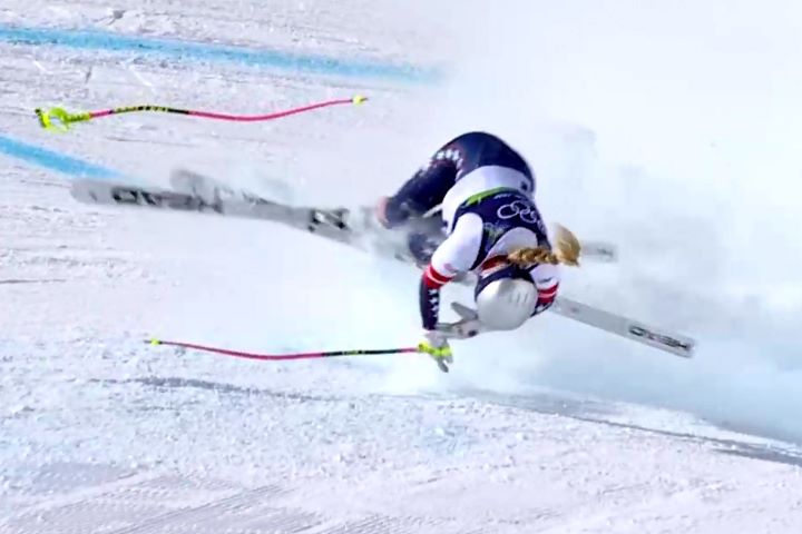 リンゼイ・ボンが転倒しヘリ搬送 状況は安定していると英紙