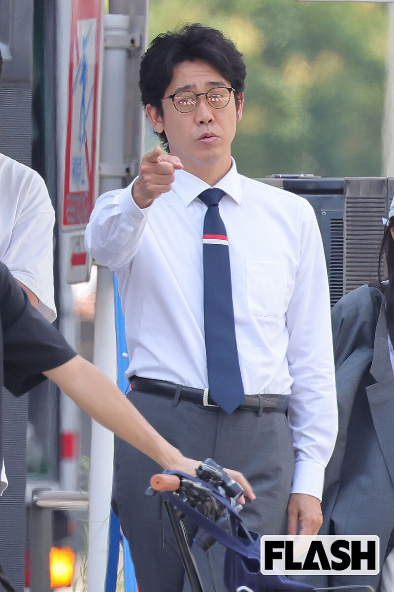 ネクタイ姿の大泉洋(2025年8月)