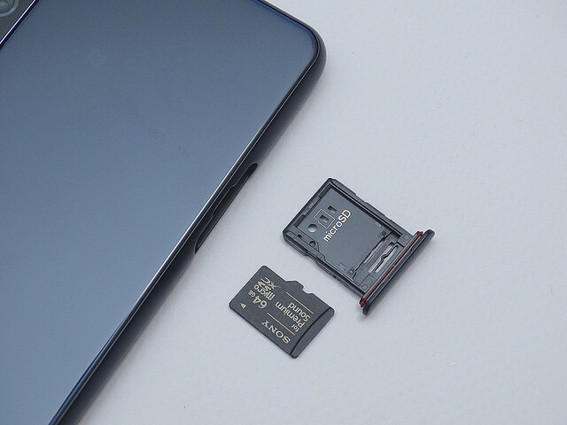 Sony Xperia 10 ⅲ Lite　ブラック 本体 Xperia 10 III Liteレビュー｜軽量・長持ち・高画質3拍子揃った充実