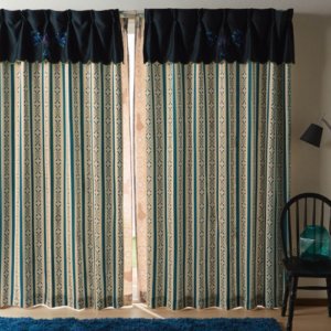 ベルメゾンディズニーファンタジーショップ　エルサドレスイメージカーテンセット エルサのブルーのドレスがモチーフに！ベルメゾン ディズニーデザイン