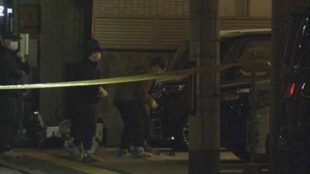 「1階エントランスが血まみれ」広島市で強盗致傷事件か 逃げた男ら行方追う