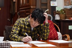 �ʡإ��ͥ�󥭡��١�(c)�ե��ƥ�ӡ�