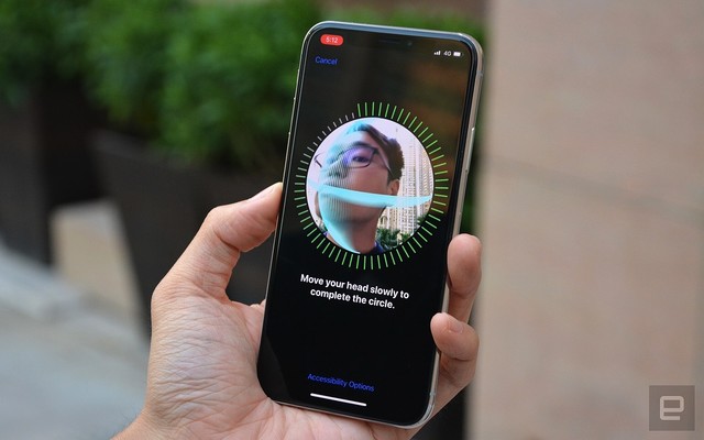 背面カメラの故障でFace IDも利用できなくなる？iPhoneXに噂