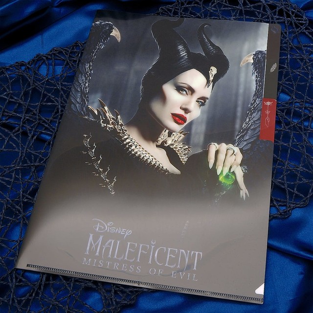アンジェリーナ・ジョリー マレフィセント2 クリアファイル 非売品 入手困難 アンジェリーナ・ジョリー マレフィセント2 クリアファイル