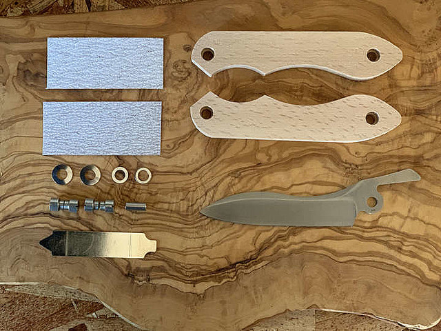 ナイフの形状の種類とは 形状による特徴や利点を詳しく解説します 暮らし の