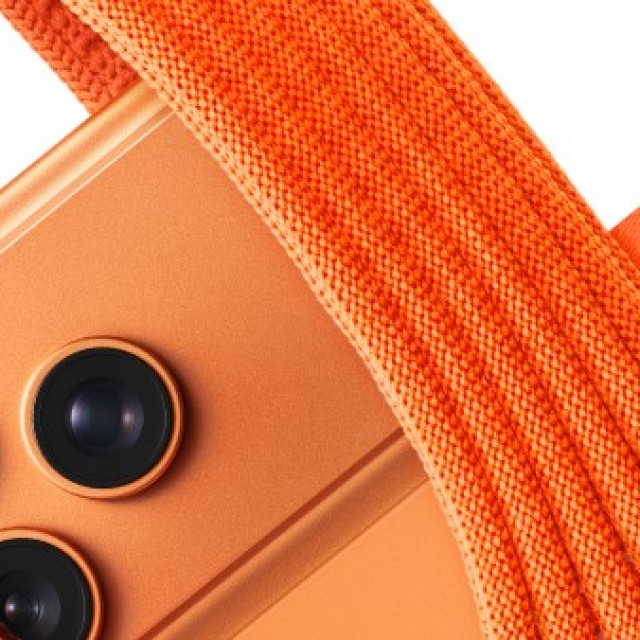 画像】イッセイ ミヤケとAppleが協業。「一枚の布」から生まれたiPhone