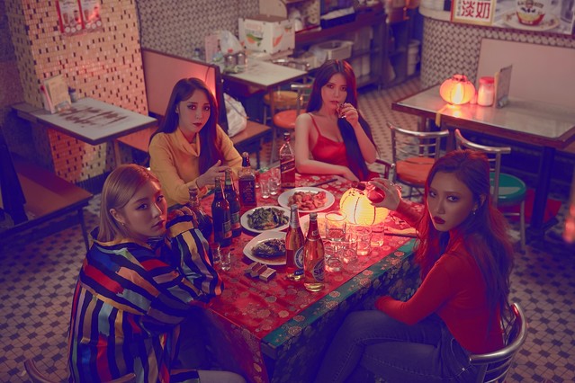 MAMAMOO���������饹�����Ȥ��륷�硼�������饤�֤ˤƥϥ����å��񤬳��ŷ��ꡪMV�δ��ָ��������