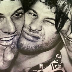 レッチリ の元ギタリスト ジャック シャーマンが死去 64歳 ライブドアニュース