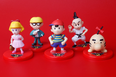 ネスやどせいさんたちがガチャに再登場！「MOTHER2 スタンドフィギュア