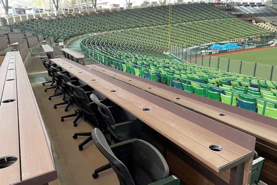 西武本拠地でアーチとビールに酔う？　右翼席に新座席が誕生「おしゃれな雰囲気を」