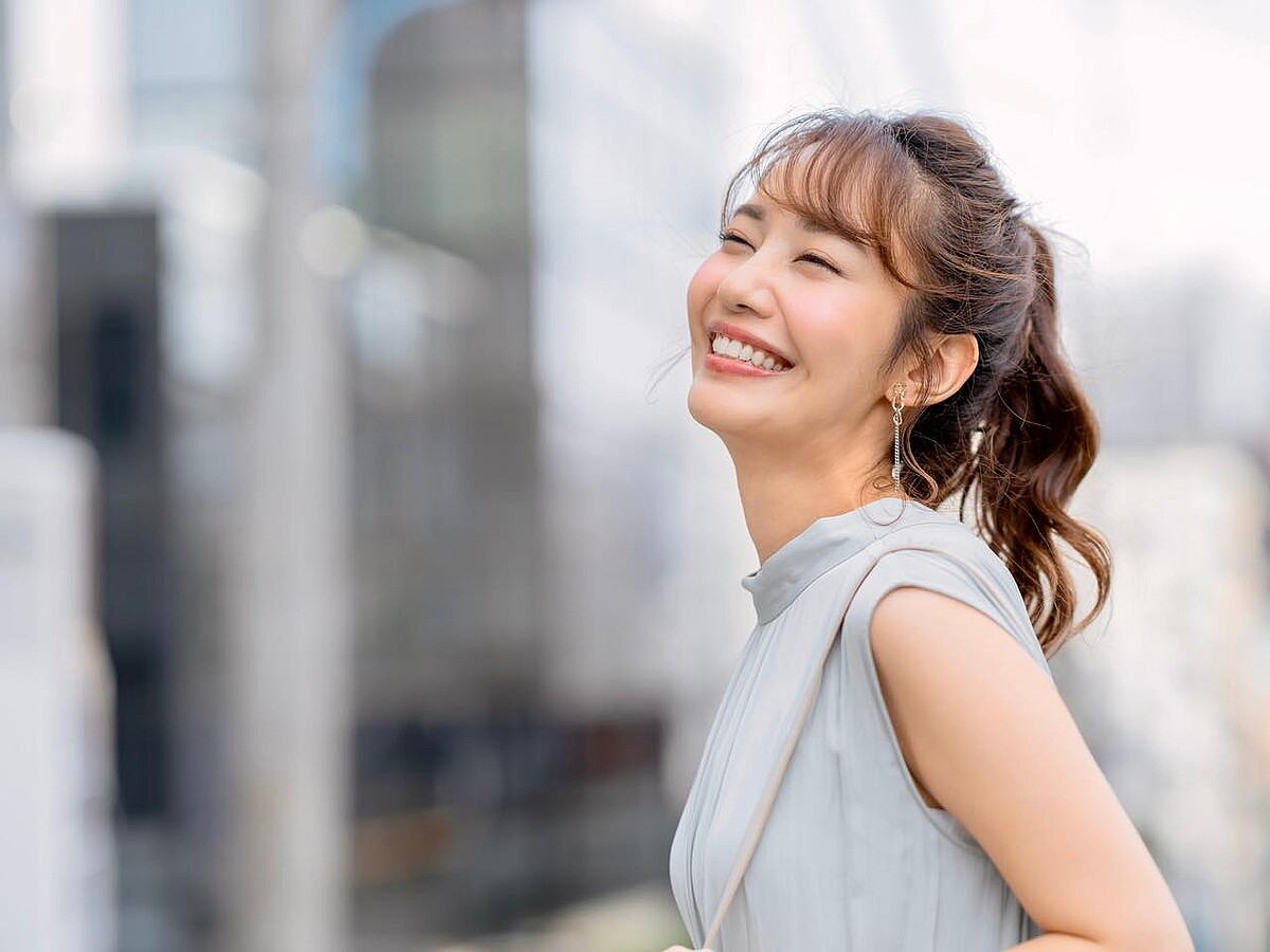  周囲の注目の的に。いつもキラキラしている女性の「特徴」とは 