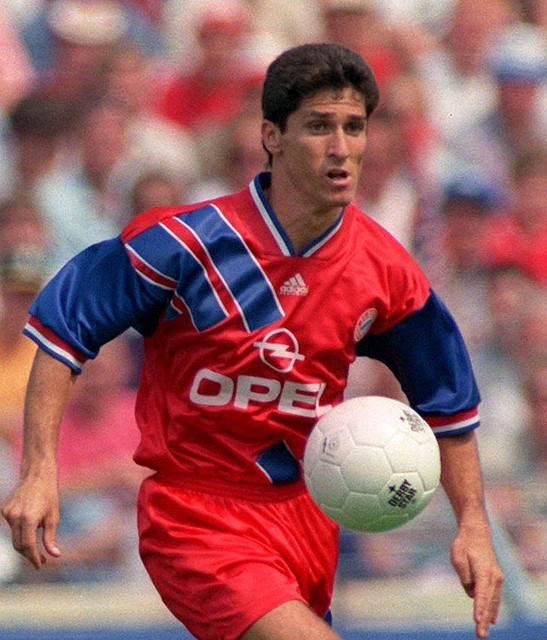 質実剛健バイエルン！らしくない「7つの異色なユニフォーム