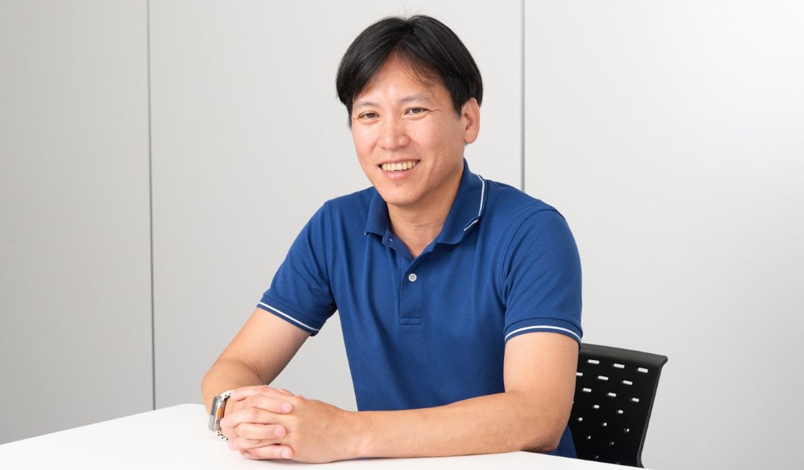 ポール・サイ  ストラテジスト  UCLA機械工学部卒、カーネギーメロン大学MBA修了。外資系大手資産運用会社フィデリティ投信にて株式アナリストとして活躍。上海オフィスの立ち上げ、中国株調査部長、日本株調査部長を歴任し、12年以上にわたり株式調査に従事。2017年に独立し、40代でFIRE（経済的自立と早期リタイア）を達成。現在は、不動産投資と米国株式を中心に運用しながら、メルマガ等で個人投資家への助言を行う。台湾系アメリカ人で、中国語、英語、日本語に堪能。（写真：圷邦信）