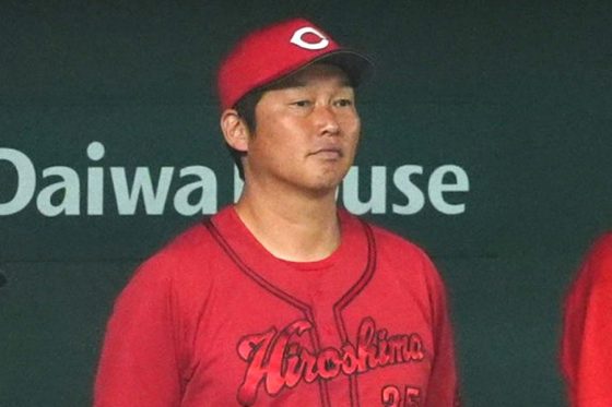 広島・新井貴浩監督【写真:小林靖】