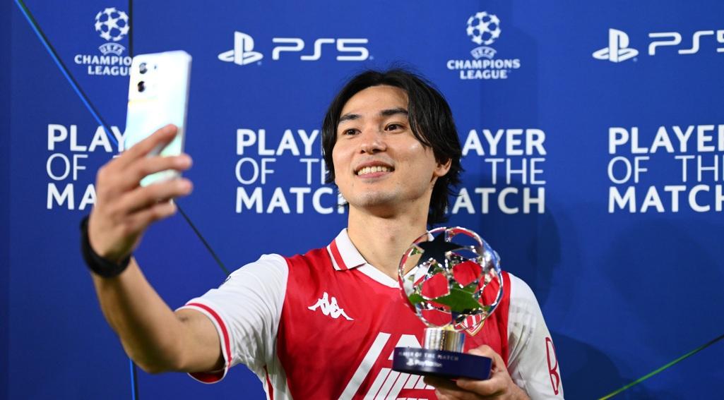 南野拓実 タオルマフラー サイン入り／リバプール／18番 南野拓実