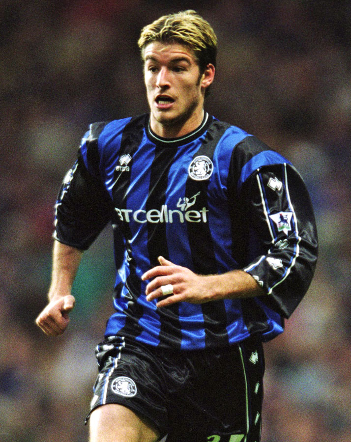 ガンバ大阪も！サッカー界最強の「青黒ストライプ」を持つ6チーム