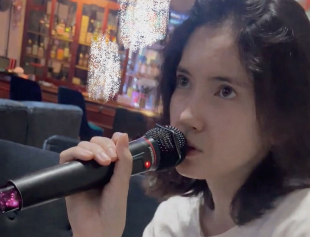 中華のテイクアウトとカラオケに癒やされる夜