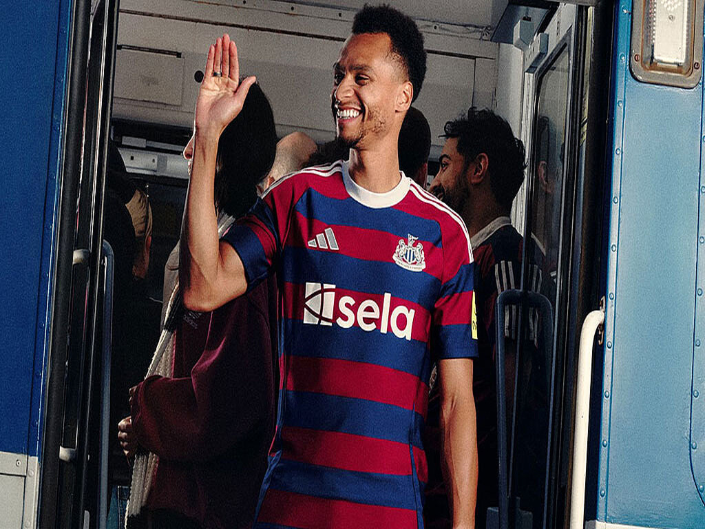 adidas Newcastle United ユニフォーム 紫色 懐かしのボーダー復活