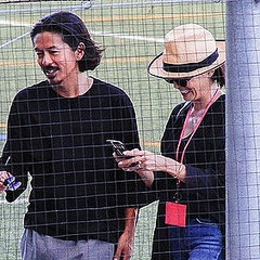 森田剛と宮沢りえが娘の運動会へ初参加 握手攻めにも対応 ライブドアニュース 森田剛と宮沢りえが娘の運動会へ初参加 握手攻めにも対応 ライブドアニュース