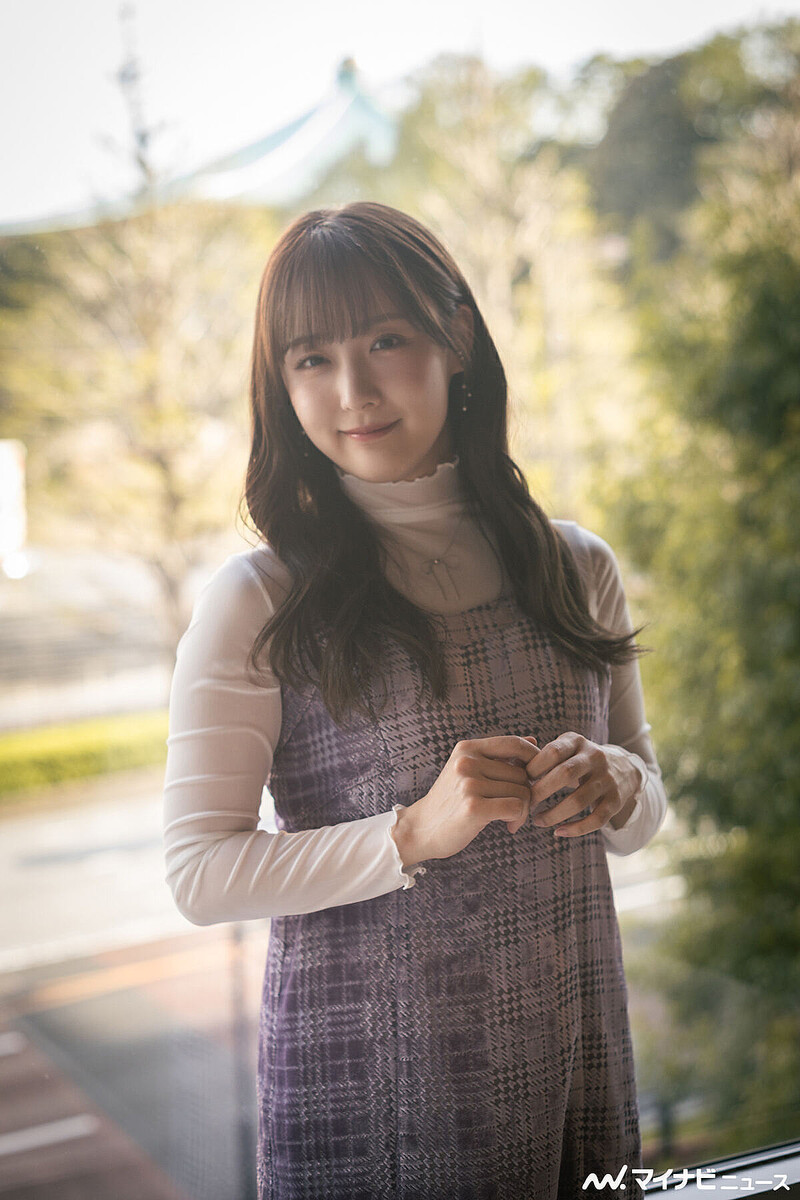 SKE48鎌田菜月、写真集で赤ランジェリー姿披露「結構びっくりした人も