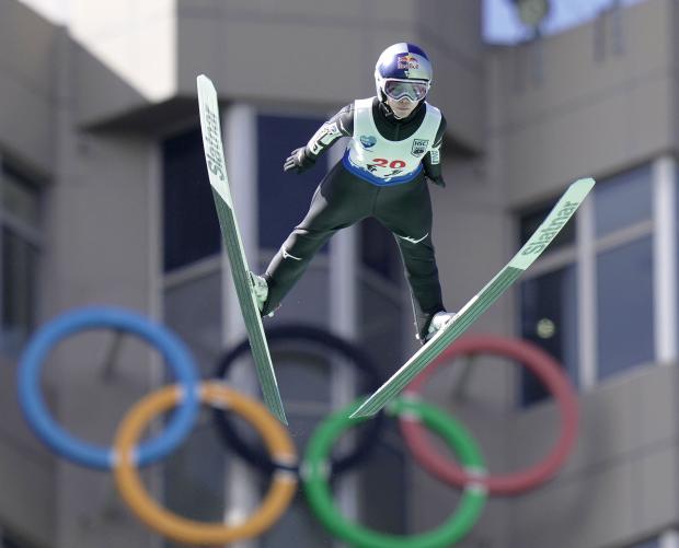 高梨6連覇、二階堂は初V　全日本ジャンプ・ノーマルヒル