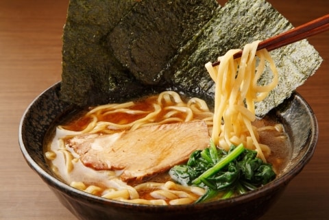 「中国人出禁」と投稿したラーメン店波紋 二重価格は許されるのか