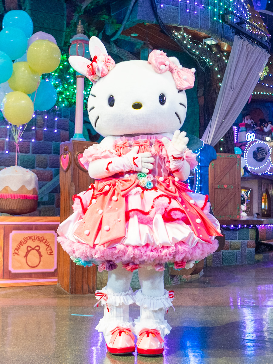 春のパーティ”をテーマにうさぎになりきるハローキティたち！サンリオ