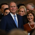 ブッシュ元大統領　自分の葬儀には「天...
