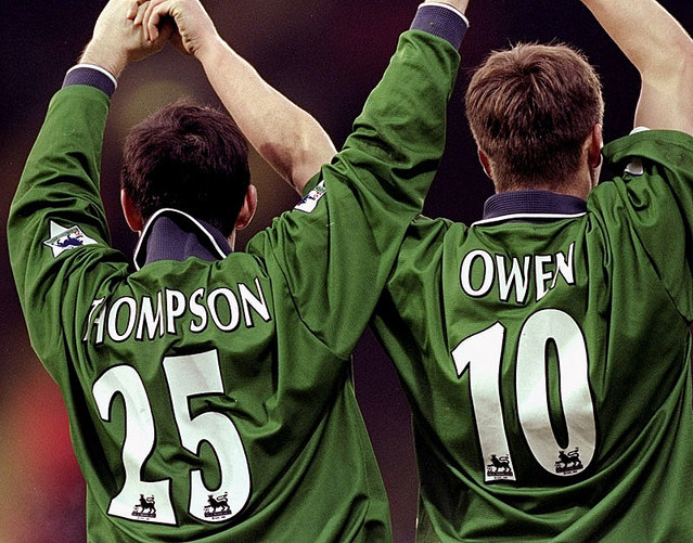 Jリーグ　共通フォント 昨日投稿したこれですが、柏レイソルのフォントのカラーが間違えており