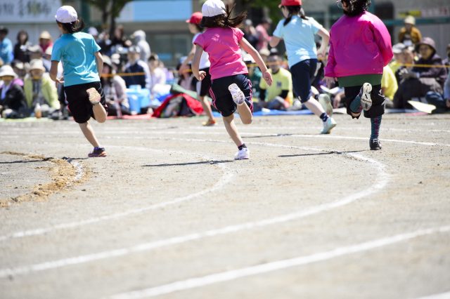 走るのが遅いのは フォーム のせい 運動会で早く走りたい を3週間で実現させる方法 １ ライブドアニュース