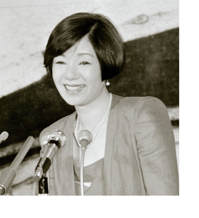 女優として数々の作品で存在感を発揮した小川真由美さん(1985年9月撮影)