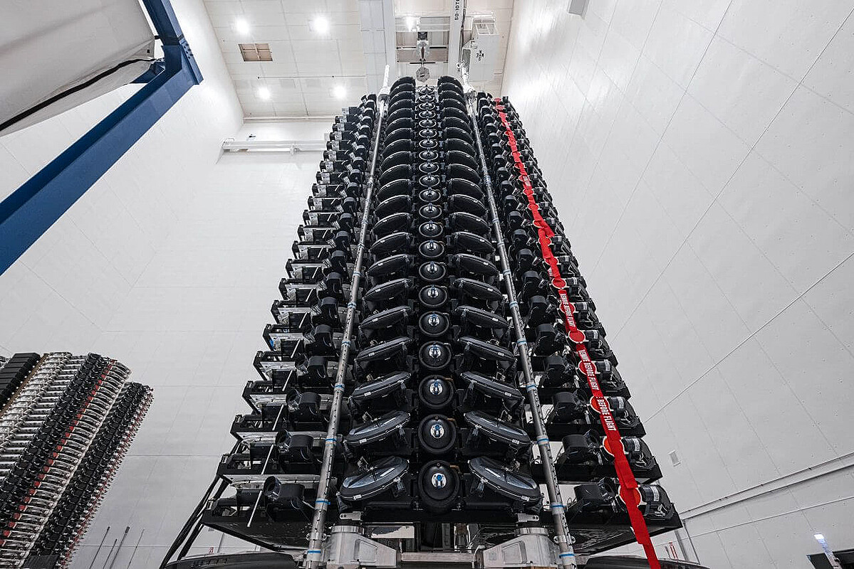 G17-30】スペースXが「ファルコン9」でスターリンク衛星25機を打ち上げ