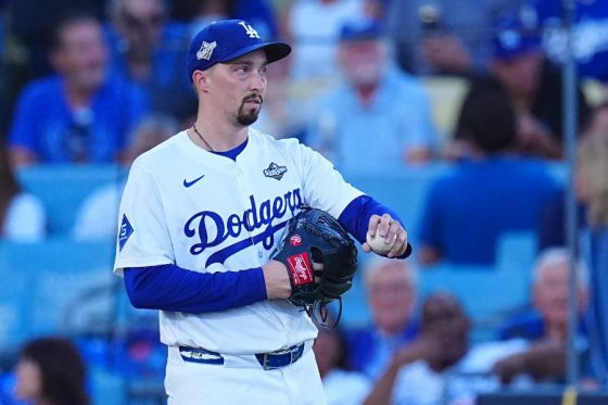 初回から本塁打を許したドジャースのブレイク・スネル【写真：荒川祐史】