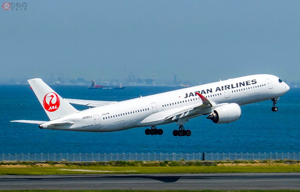 JALの旅客機（乗りものニュース編集部撮影）。