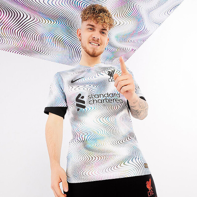 リヴァプール、2022-23新アウェイユニフォーム発表！デザインは