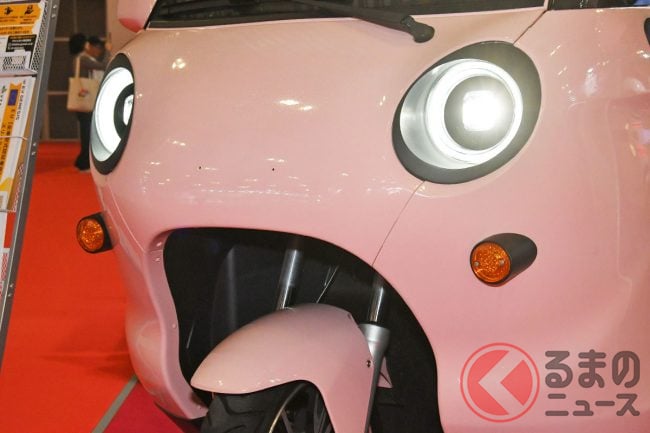 「3輪トライク」の実力は?EV企画を行うEVジェネシスが展示