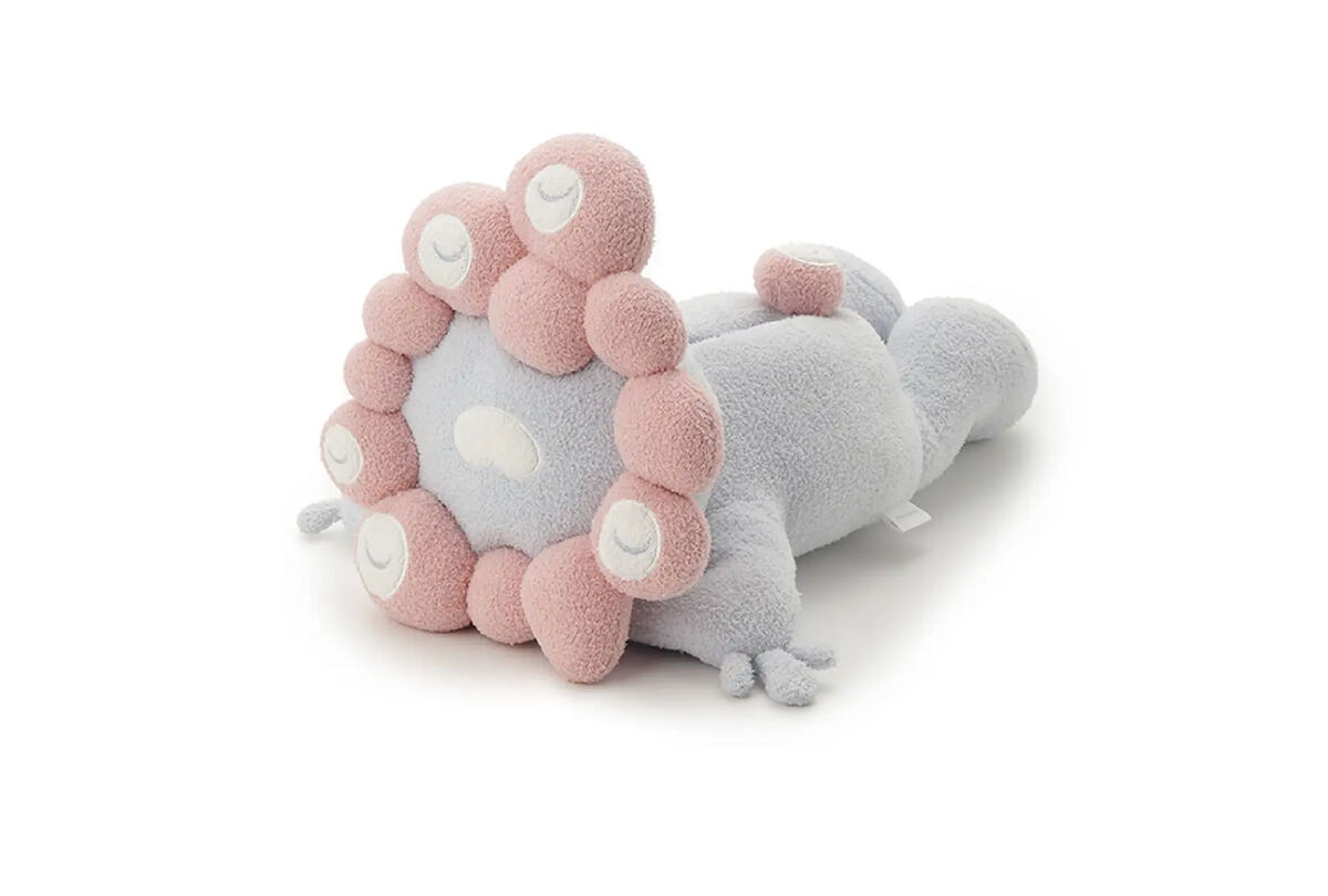 ラブブ」と「ミャクミャク」のコラボフィギュアが誕生! 大阪