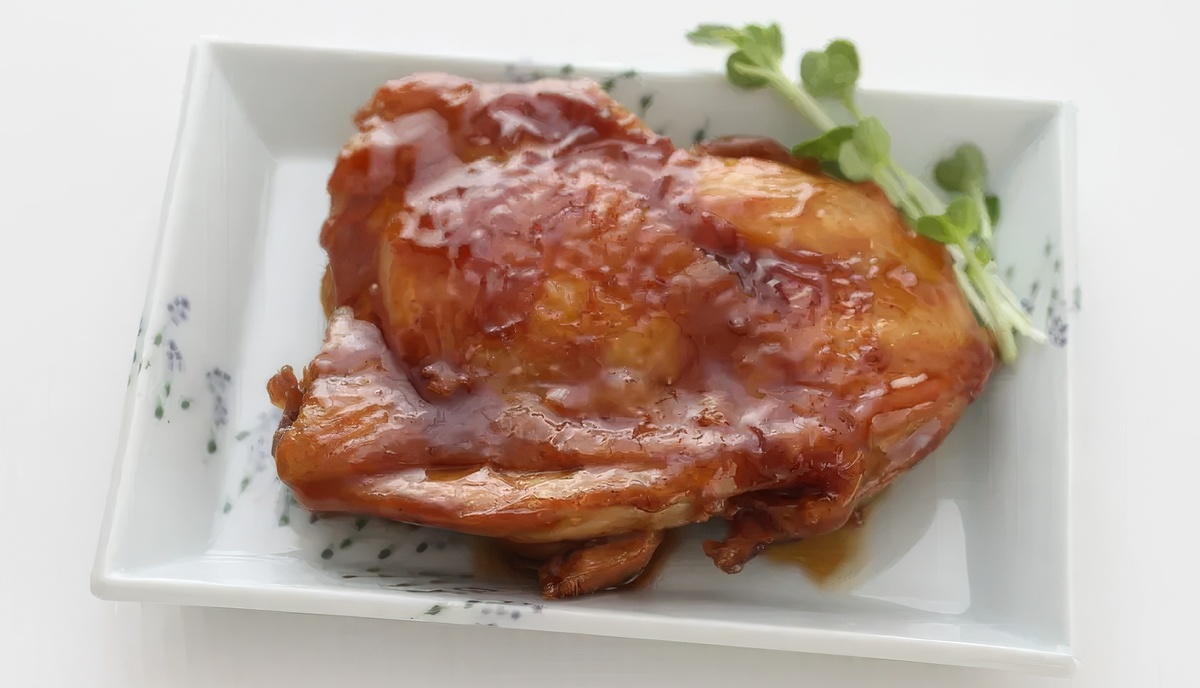 【あまりの旨さに白米が消える!】ガッツリだけど実はヘルシー!鶏肉のやみつき山賊焼き3選