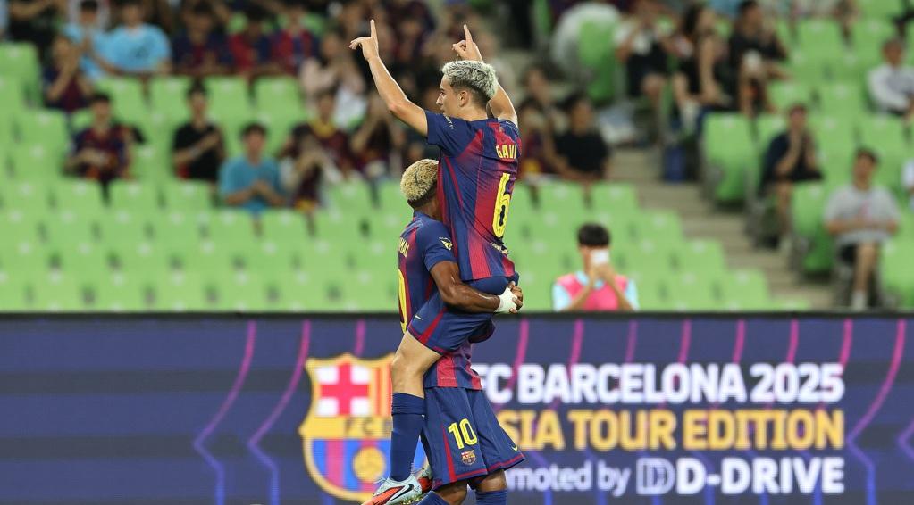 日本と韓国を訪れたバルセロナ、韓国プロモーターとの関係解消…現地紙が背景説明 「日韓ファンから好意的反応も…」