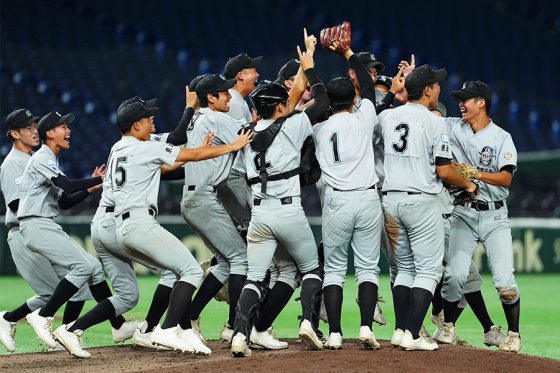 ジャイアンツカップで優勝した世田谷西リトルシニア【写真:小林靖】